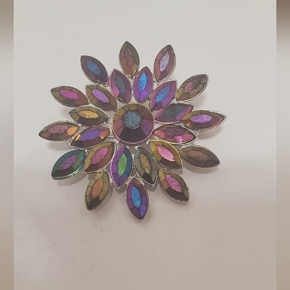 Purple Brooch Pin Iradescent Starburst Flower pin. 🌴 - Picture 1 of 6